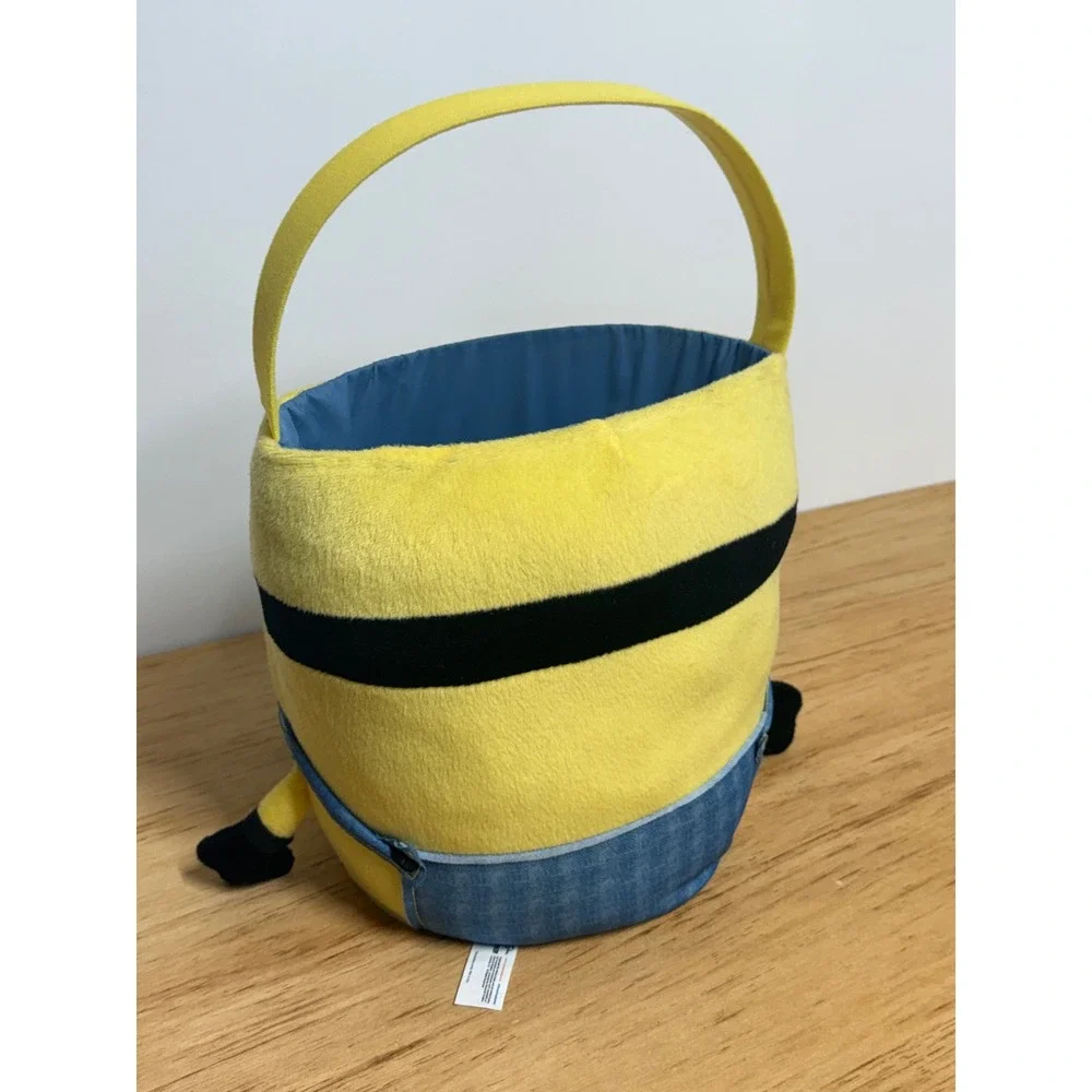 Universal Studio plush minion